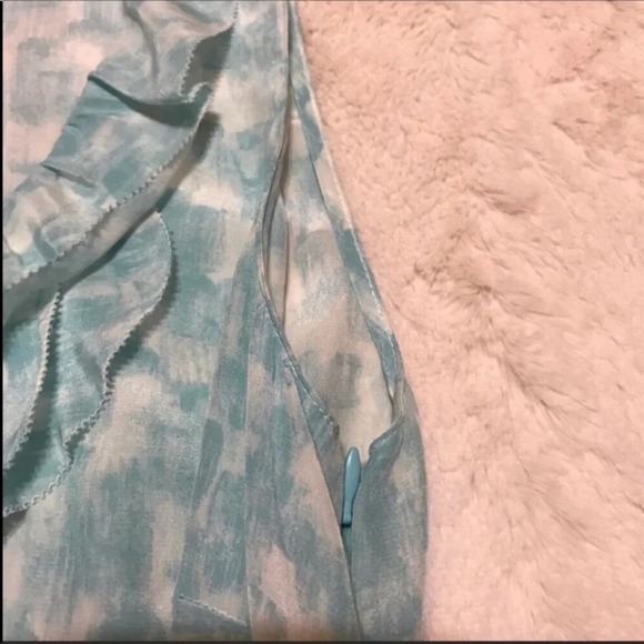 Halogen Silk Sleeveless Front Ruffle Blouse Medium - Picture 4 of 7